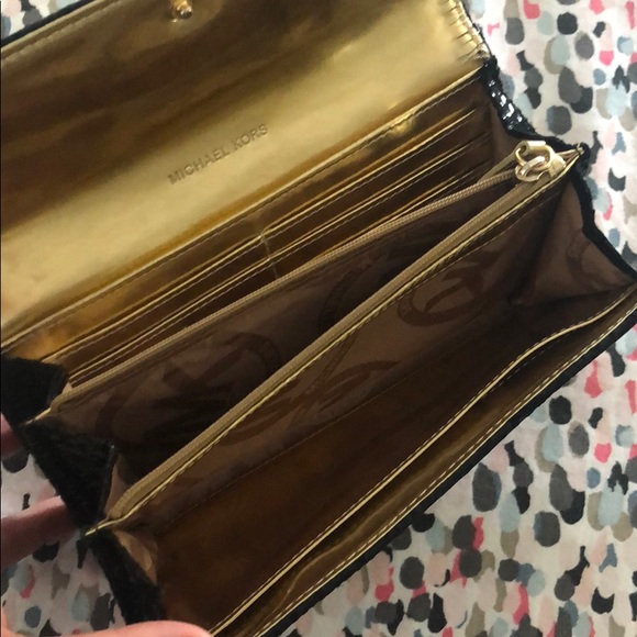 Michael Kors Clutch with Matching wallet - Picture 7 of 7